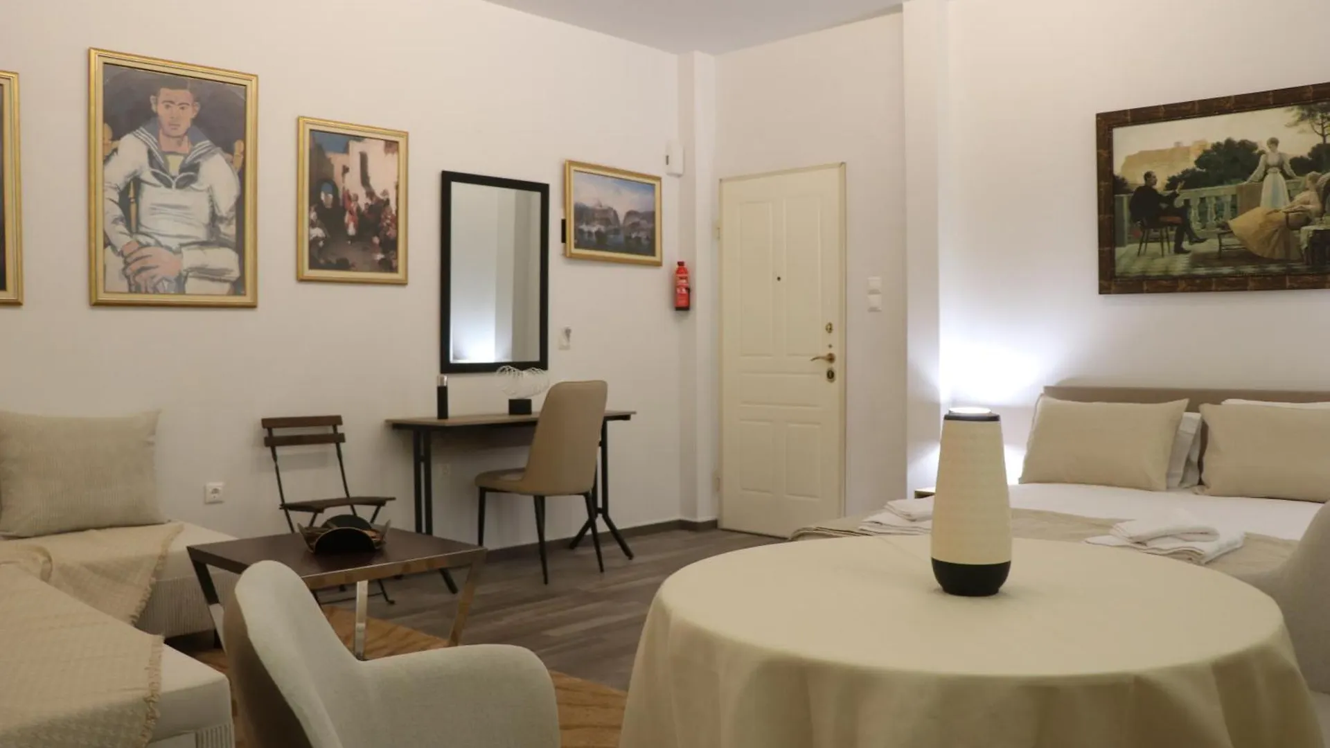 D2Suite Στα Λαδάδικα Θεσσαλονίκη Greece